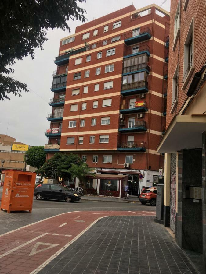 Awesome Apartment Center Валенсия Екстериор снимка